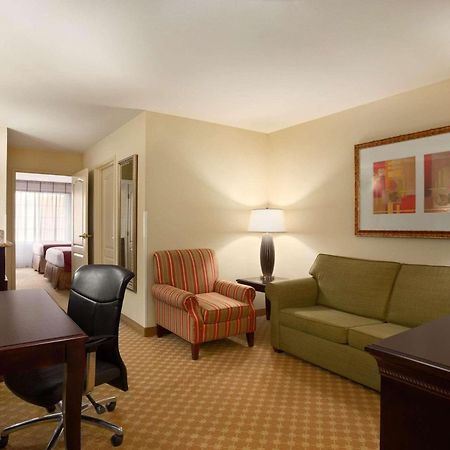 Country Inn & Suites By Radisson, Washington At Meadowlands, Pa Eksteriør billede
